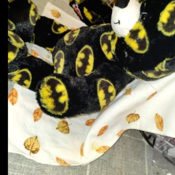 Build-A-Bear Workshop BAB DC Comics Batman Plush Bear Black Yellow Logo 17 inch - Picture 11 of 11
